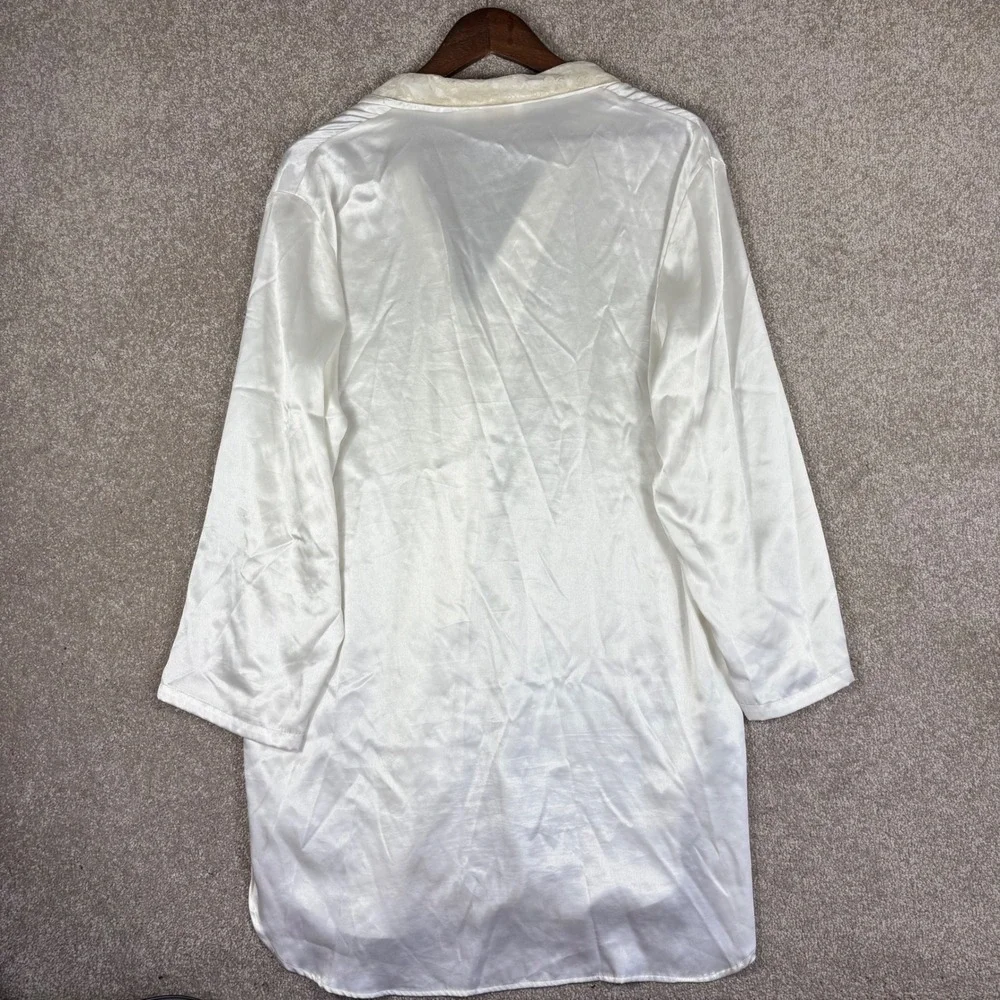 Vintage Victorias Secret Gold Label Ivory Lace Trim Nightshirt ML